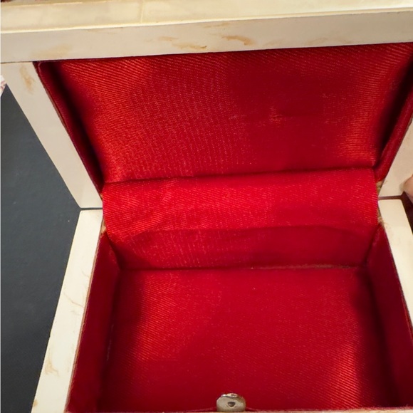 VTG Carved Mother Of Pearl Inlaid Abalone Hinged Jewelry/Trinket Box - Picture 3 of 6